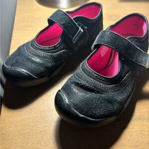 Plae emmy black shoes 13.5